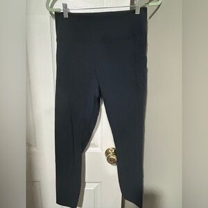 Harper Wilde navy leggings never worn